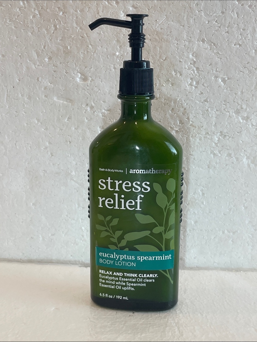 Bath & body Works aromatherapy stress relief eucalyptus spearmint, body lotion
